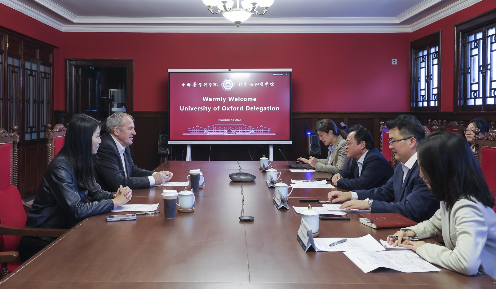会谈.jpg 会谈.jpg